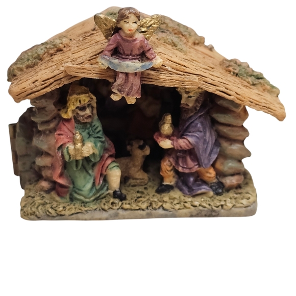 Resin - Picture 2 of 8